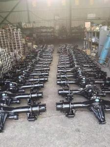 帶差速鎖的前后橋，鉗式剎車(chē)